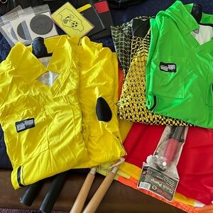 HUGE mens medium soccer referee official sports bundle